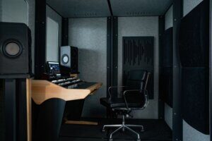 vicbooth products control room gallery 0 m@VicBoothUltra 14 2x2 ControlRoom